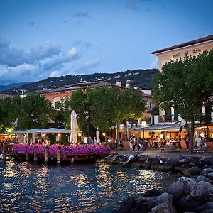 Del Porto 4* Torri Del Benaco
